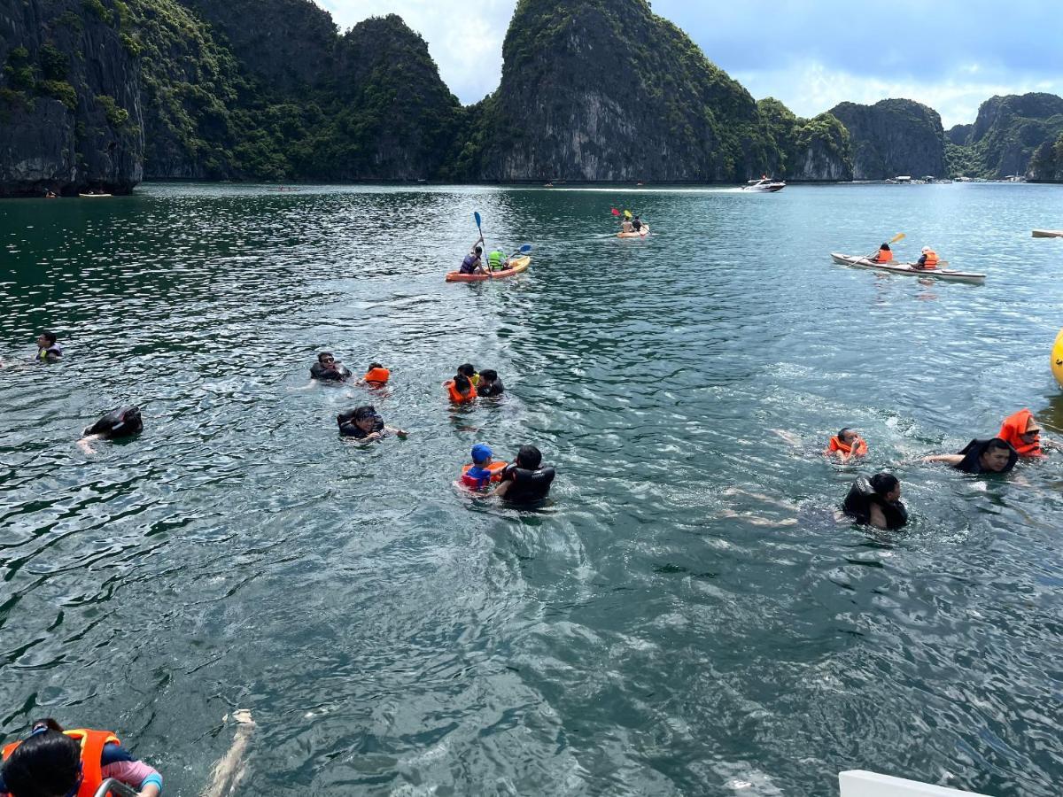 Royal Cruise Halong Bay Hotel Ha Long Bagian luar foto