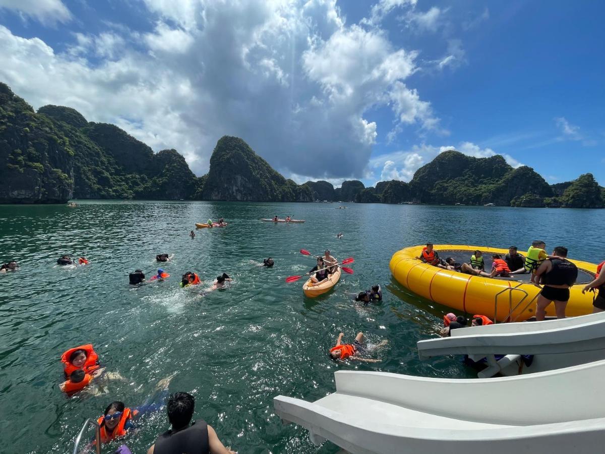 Royal Cruise Halong Bay Hotel Ha Long Bagian luar foto